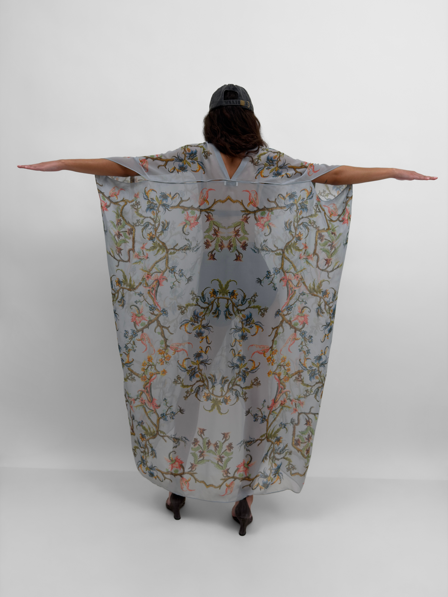 The Agave silk caftan in Trailing