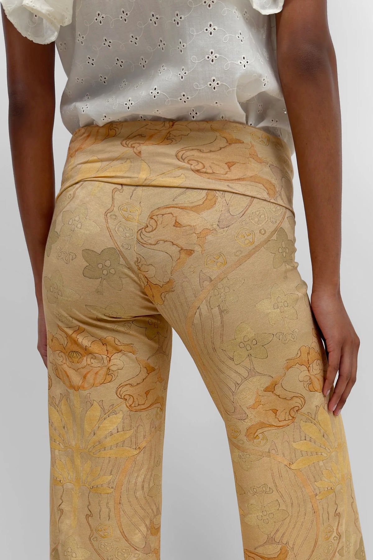 The Elise jersey pants in Tulip print