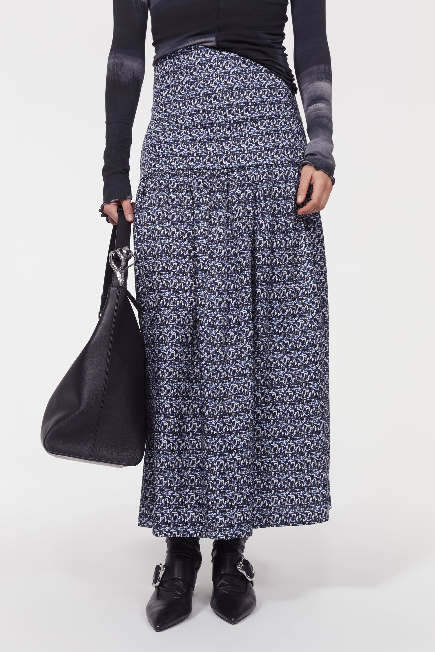 Amalthea brush skirt