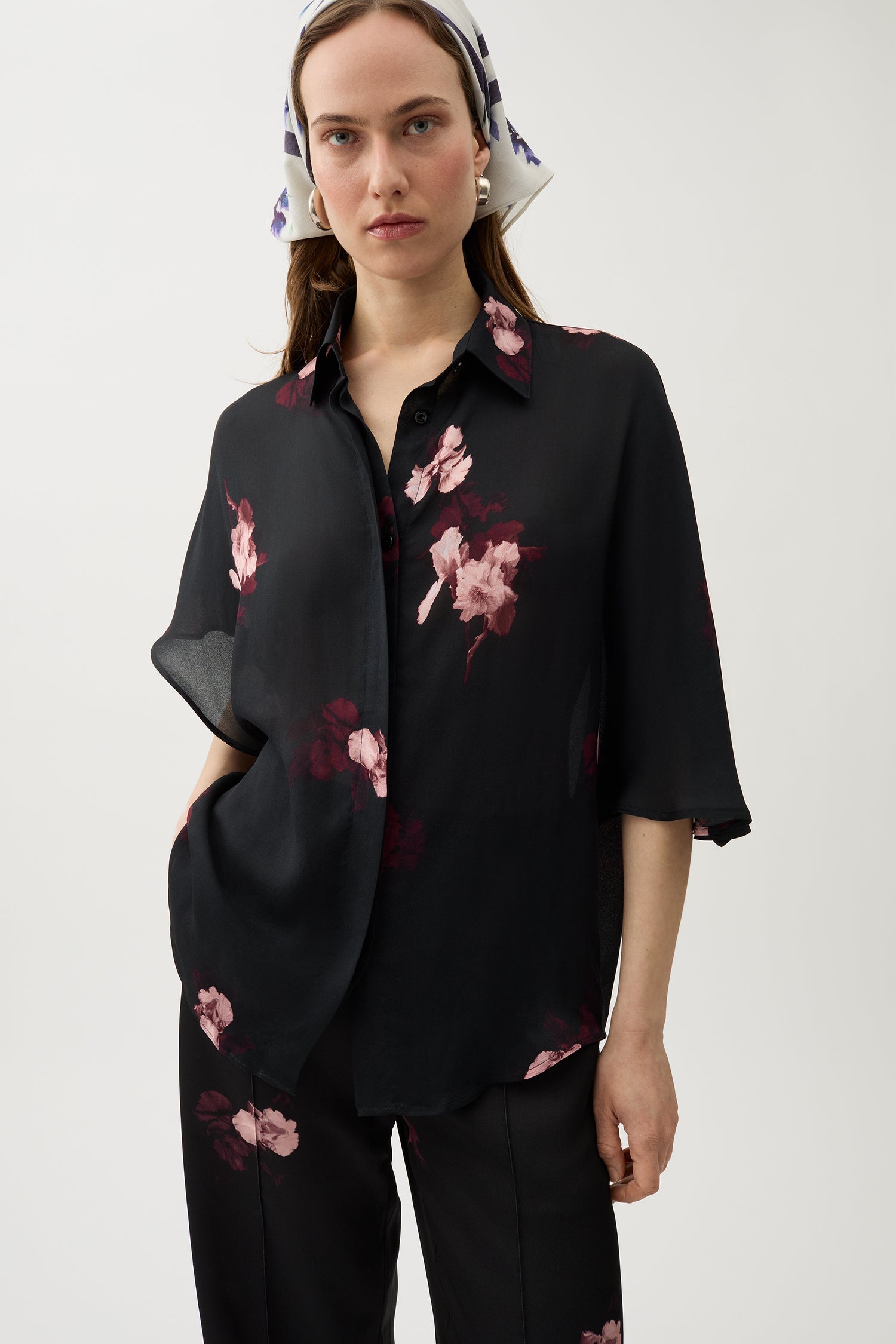 Finch bouquet blouse