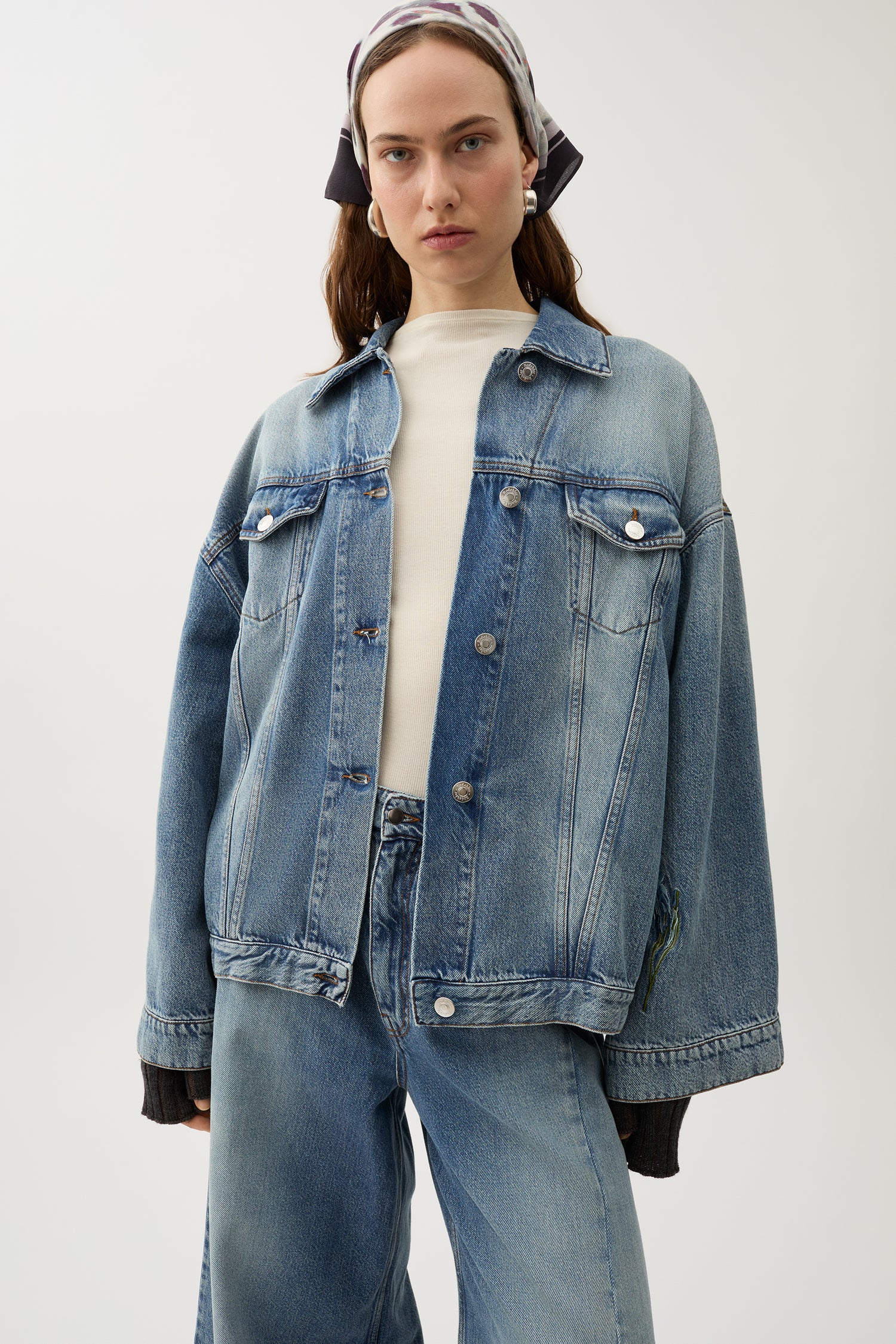 Bat embroidery denim jacket