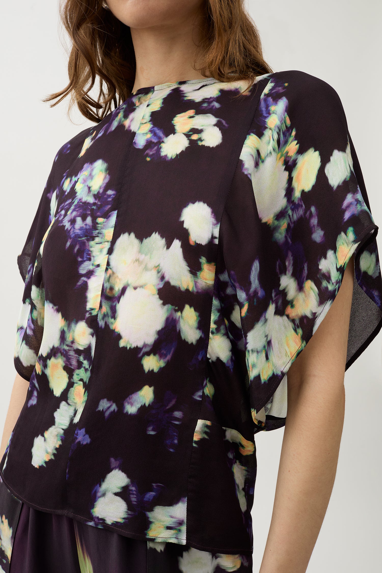 Lara rosie crepe blouse