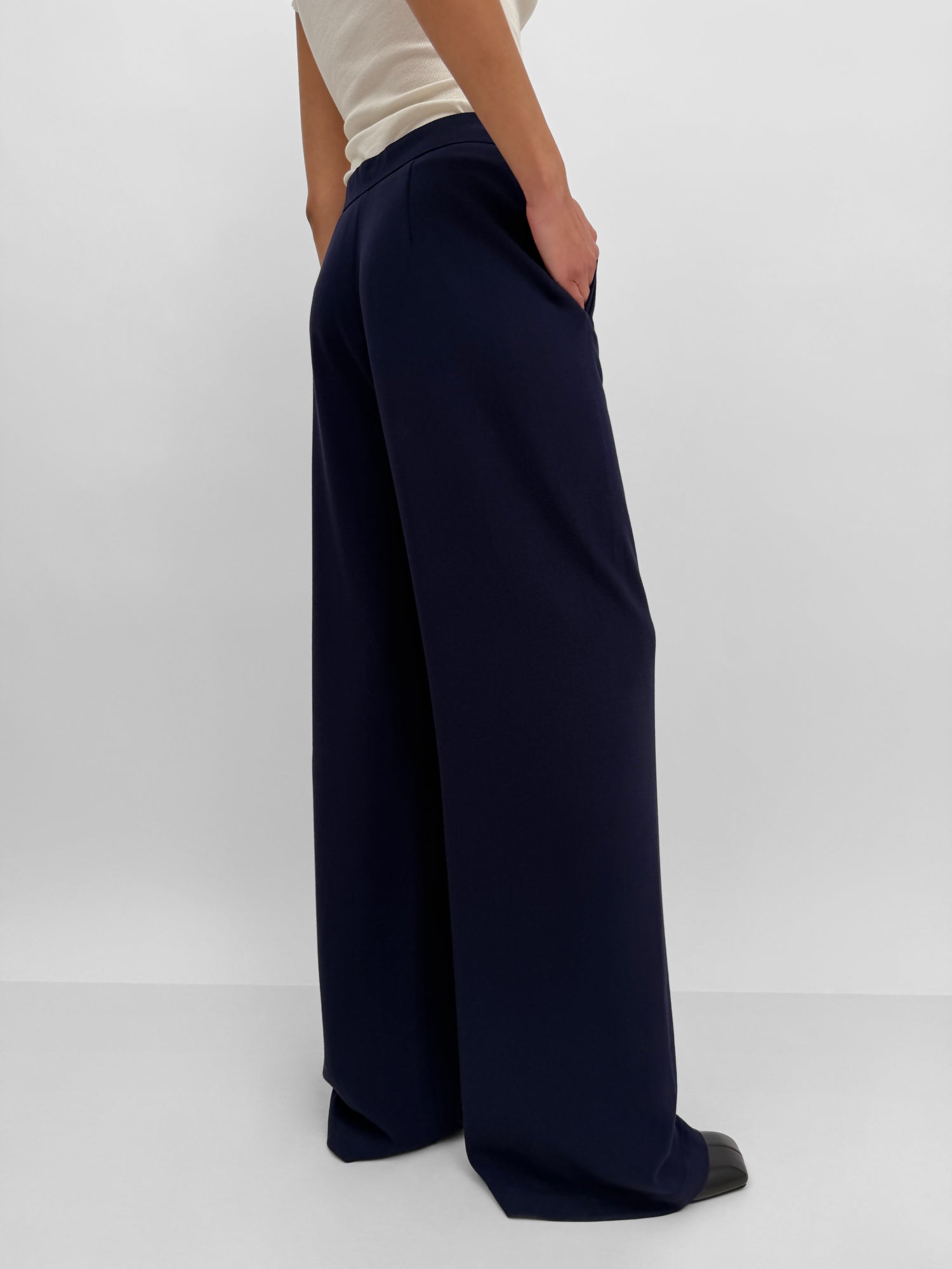 The Sini crepe pants