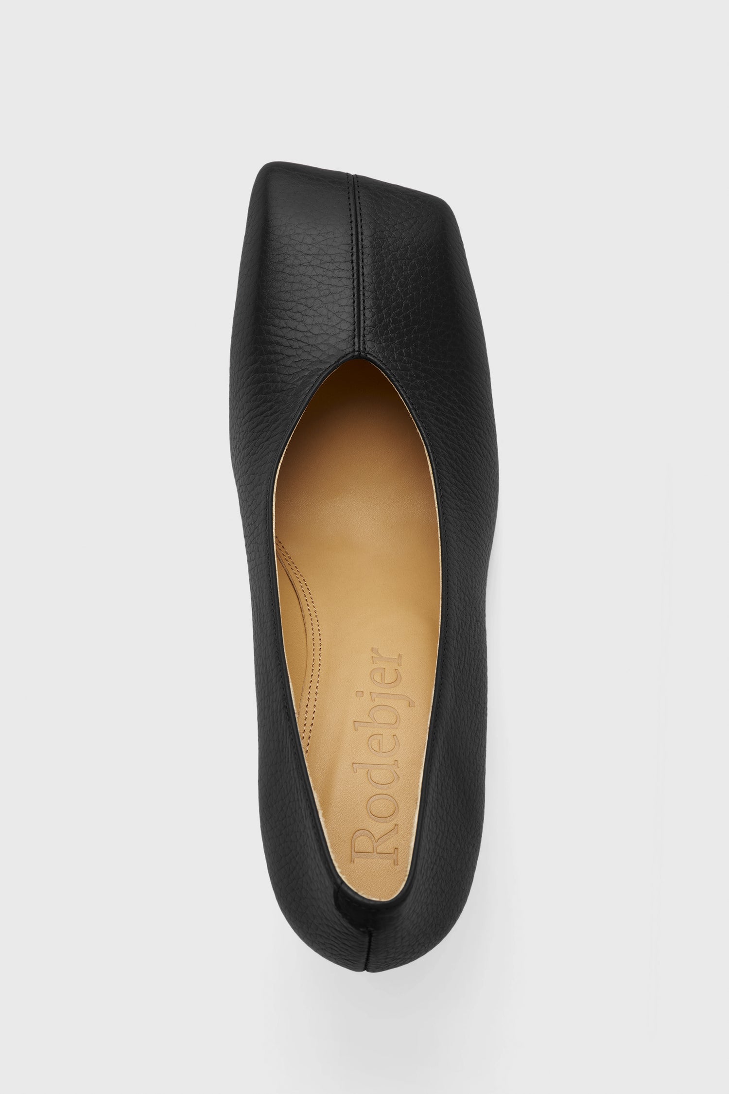 The Polka pebble leather pump