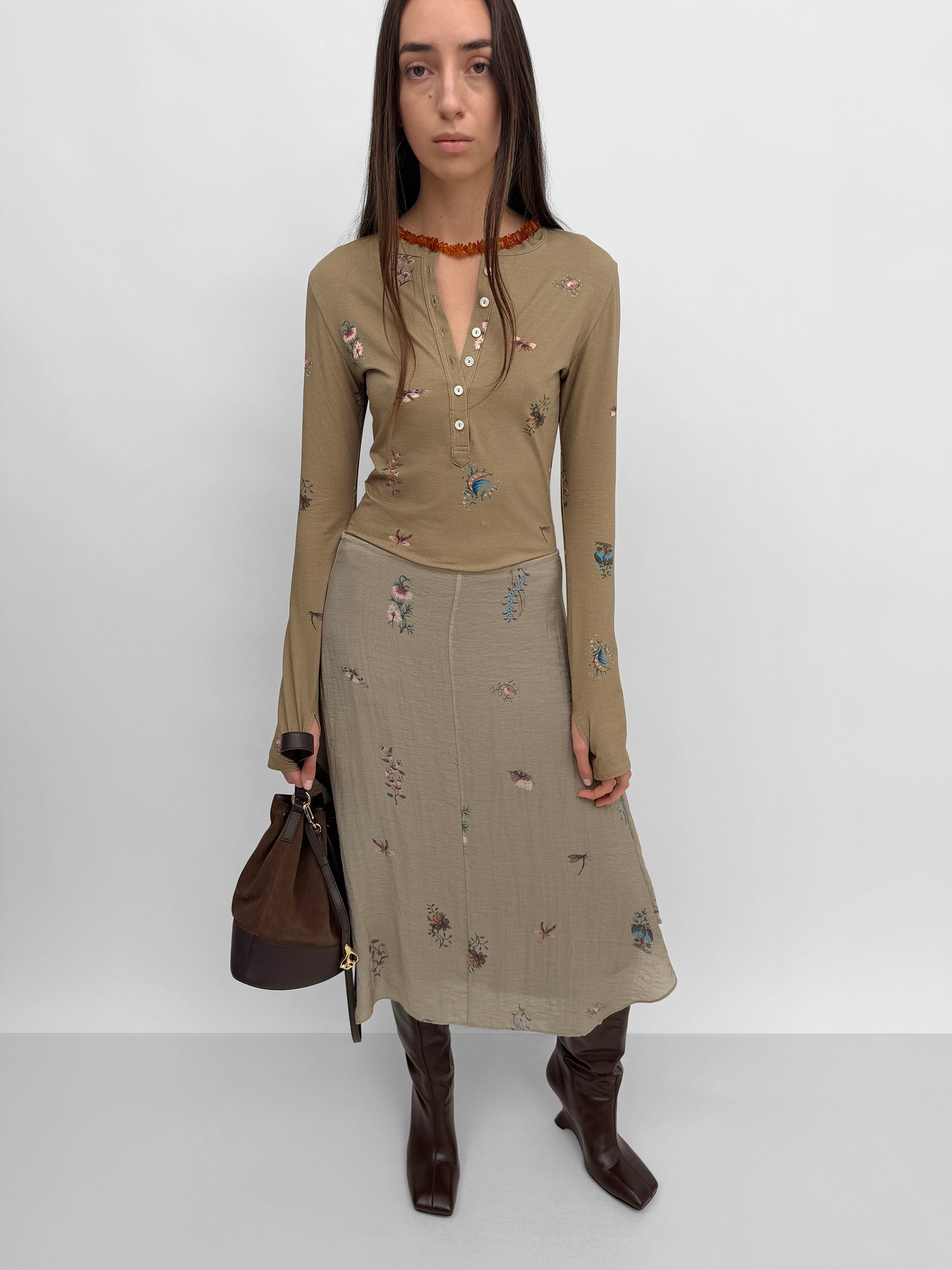 The Amalia fluid skirt in Duchess