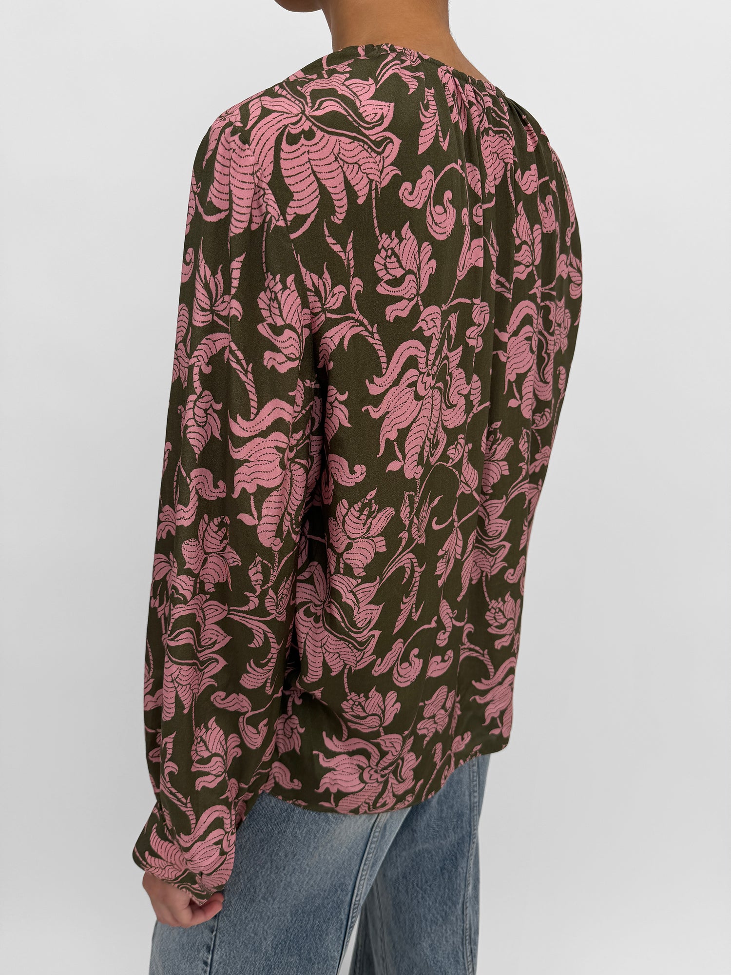 The Baily raglan blouse in French Lily