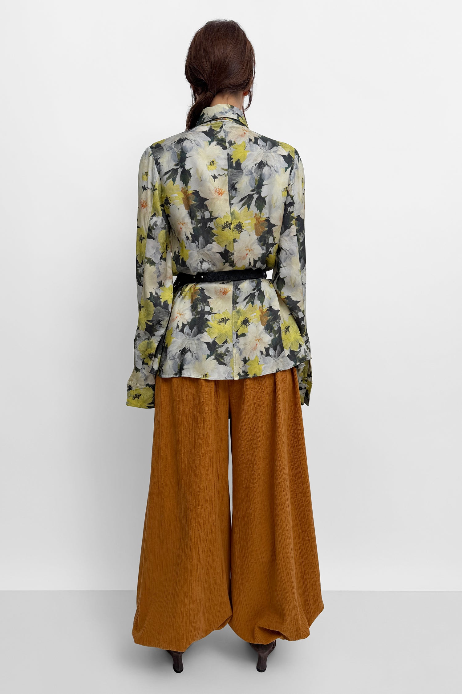The Euni shiny shirt blouse