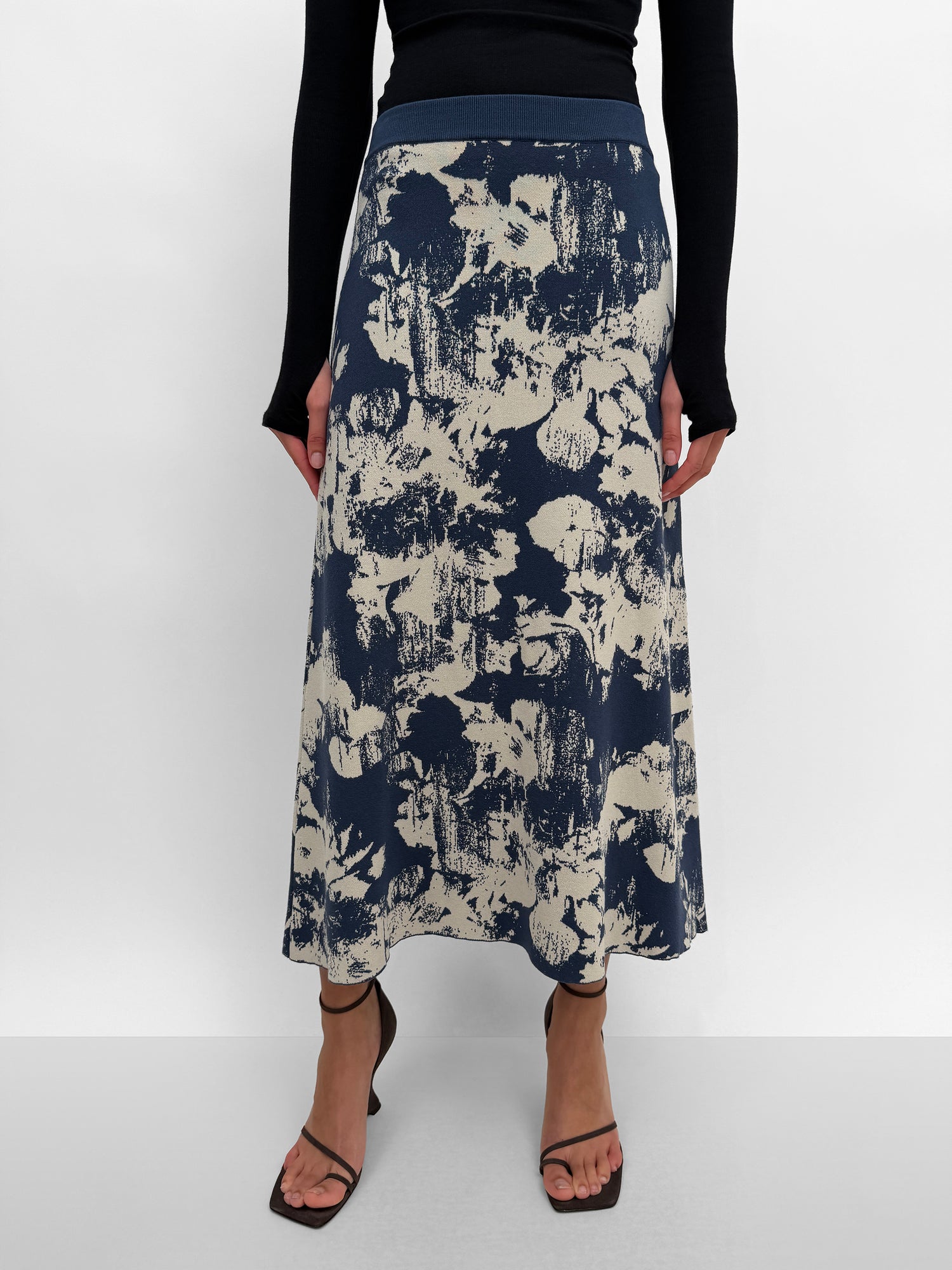 The Flora jacquard knit skirt