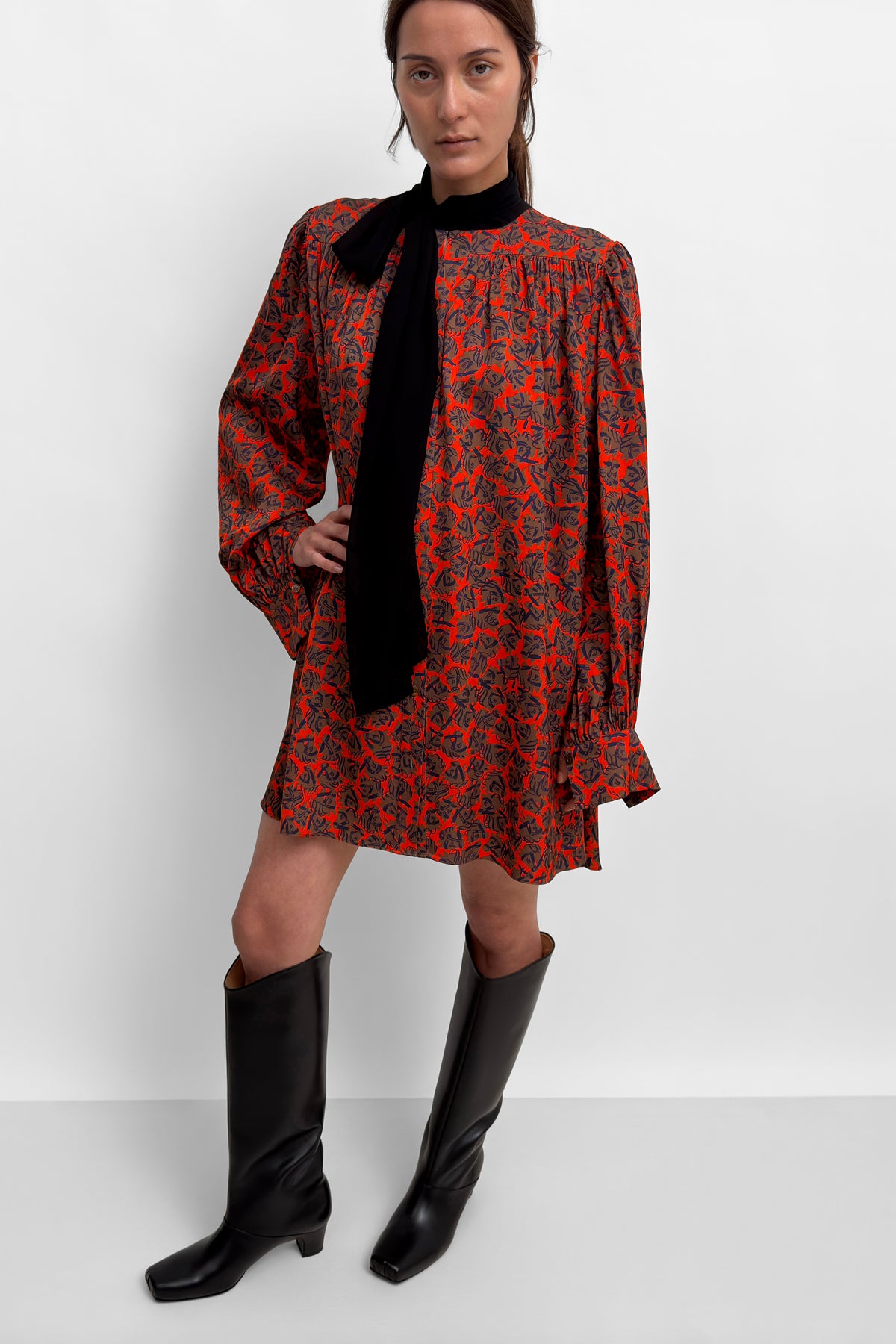 The Nayou bow tie mini dress