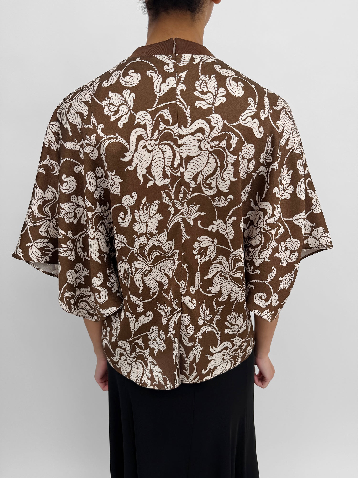 The Poppi top in French Lily