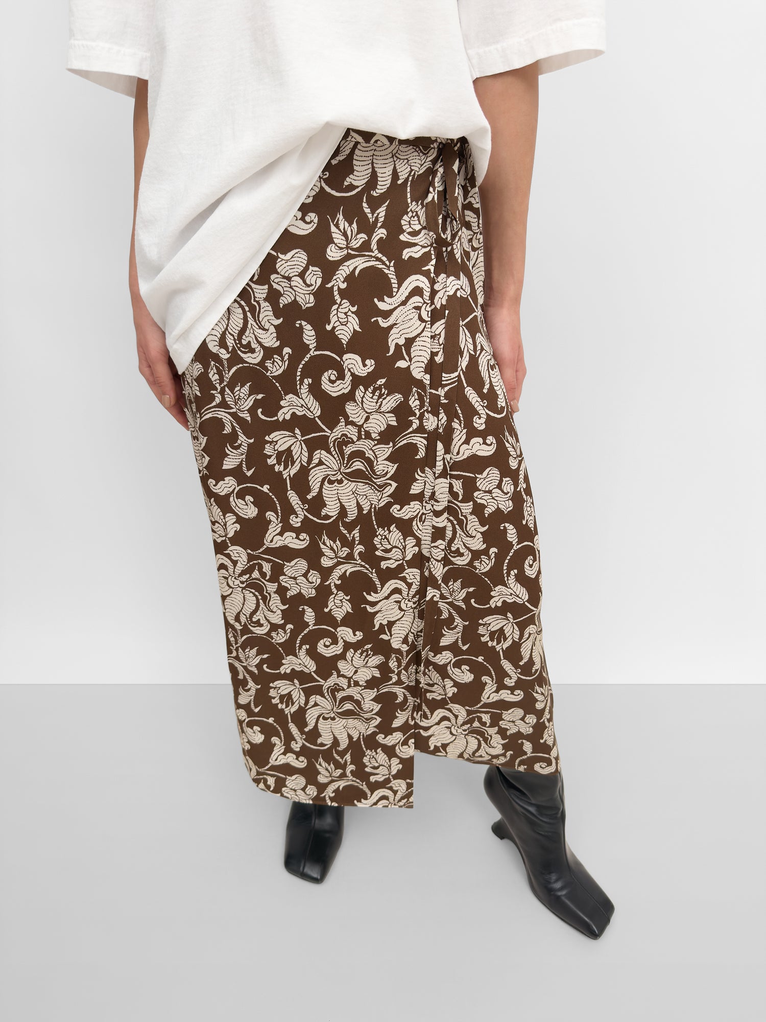 The Verona wrap pencil skirt in French Lily