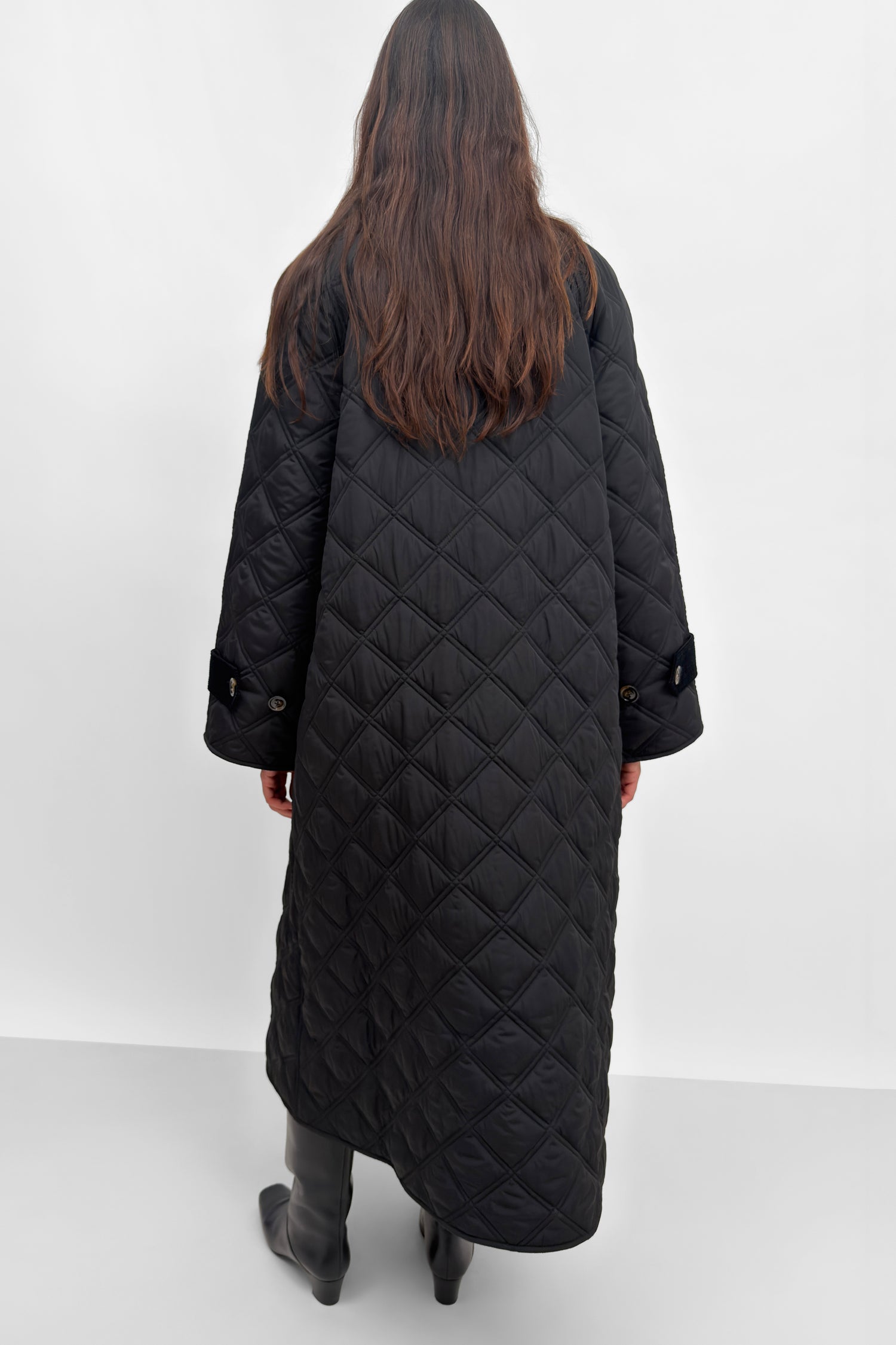 The Yuna equestrain quilt coat