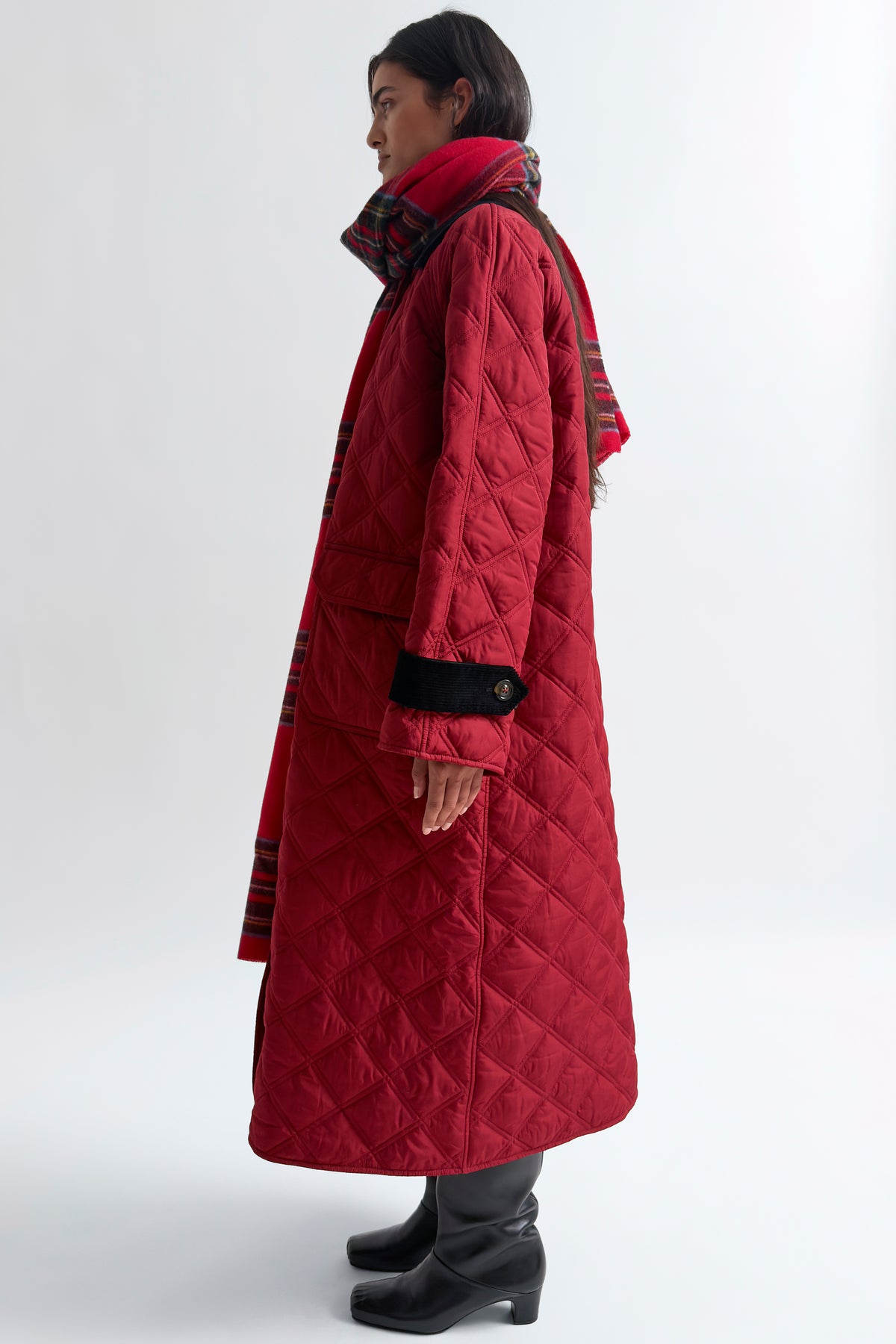 The Yuna equestrian quilt coat