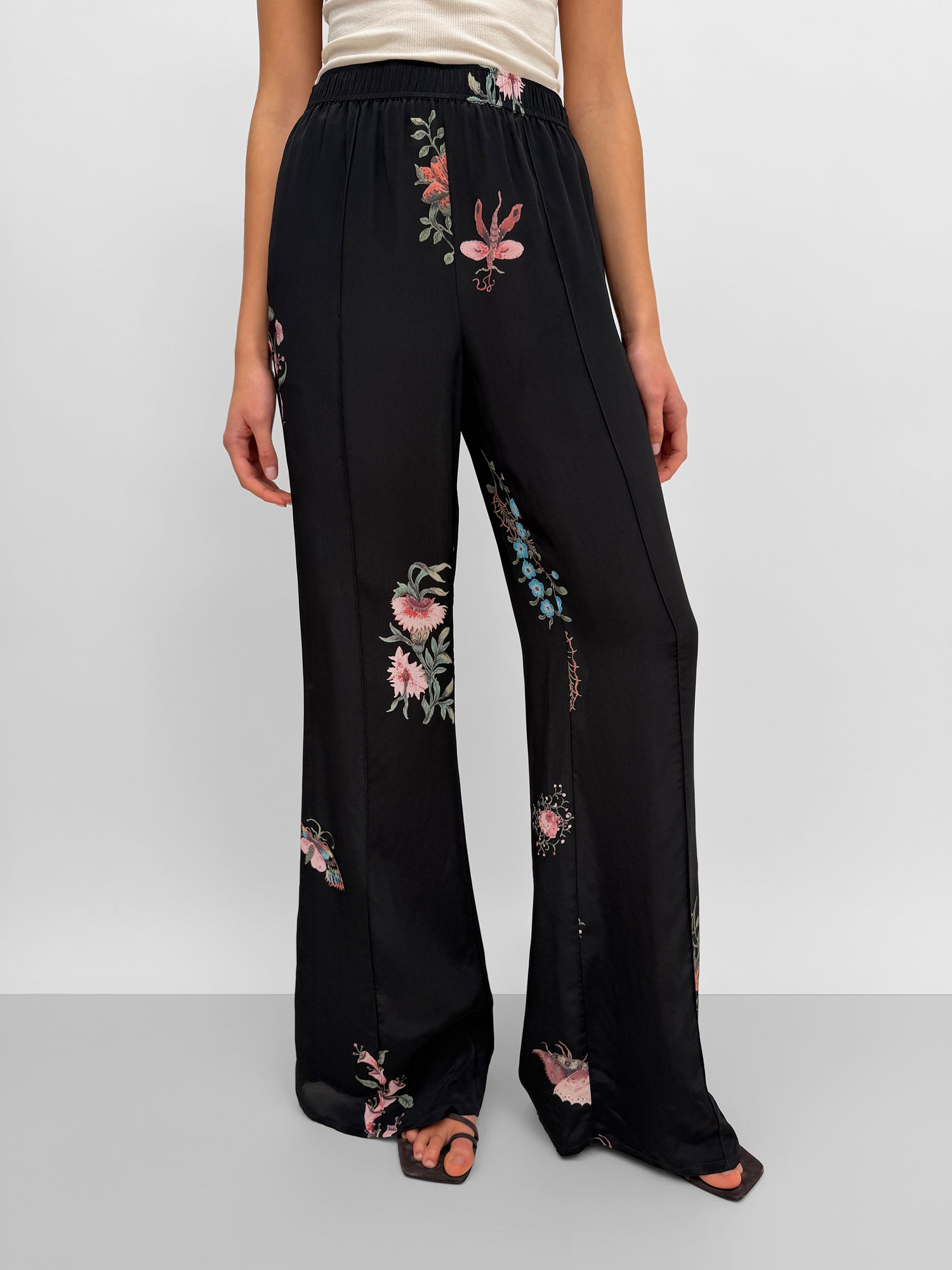 The Ezra dressed track pant in Duchess