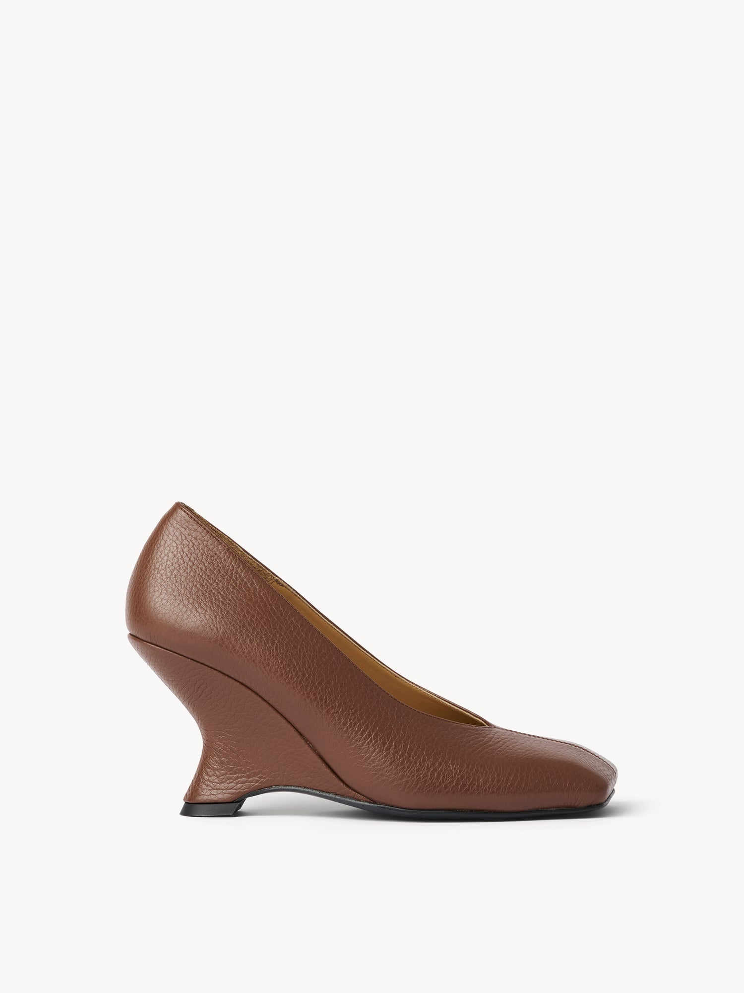 The Polka pebble leather pump