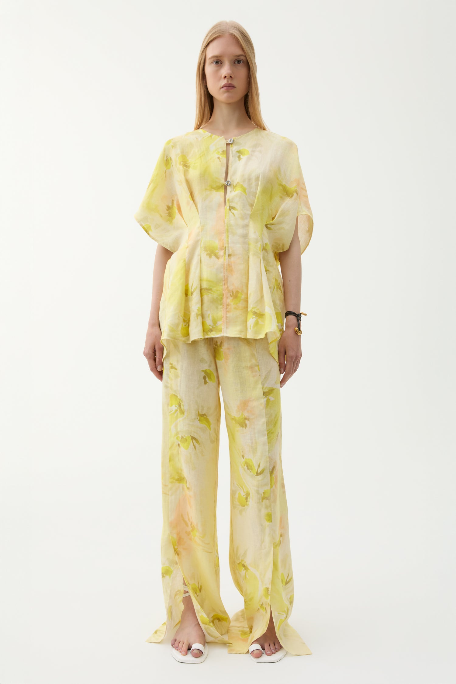 Jennia daisies blouse