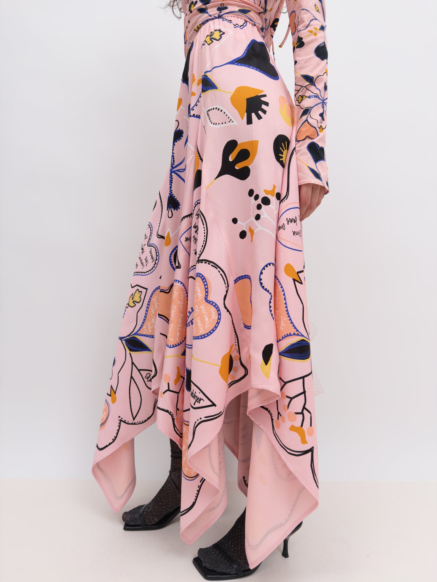 The Edith skirt with scarf insert flounces