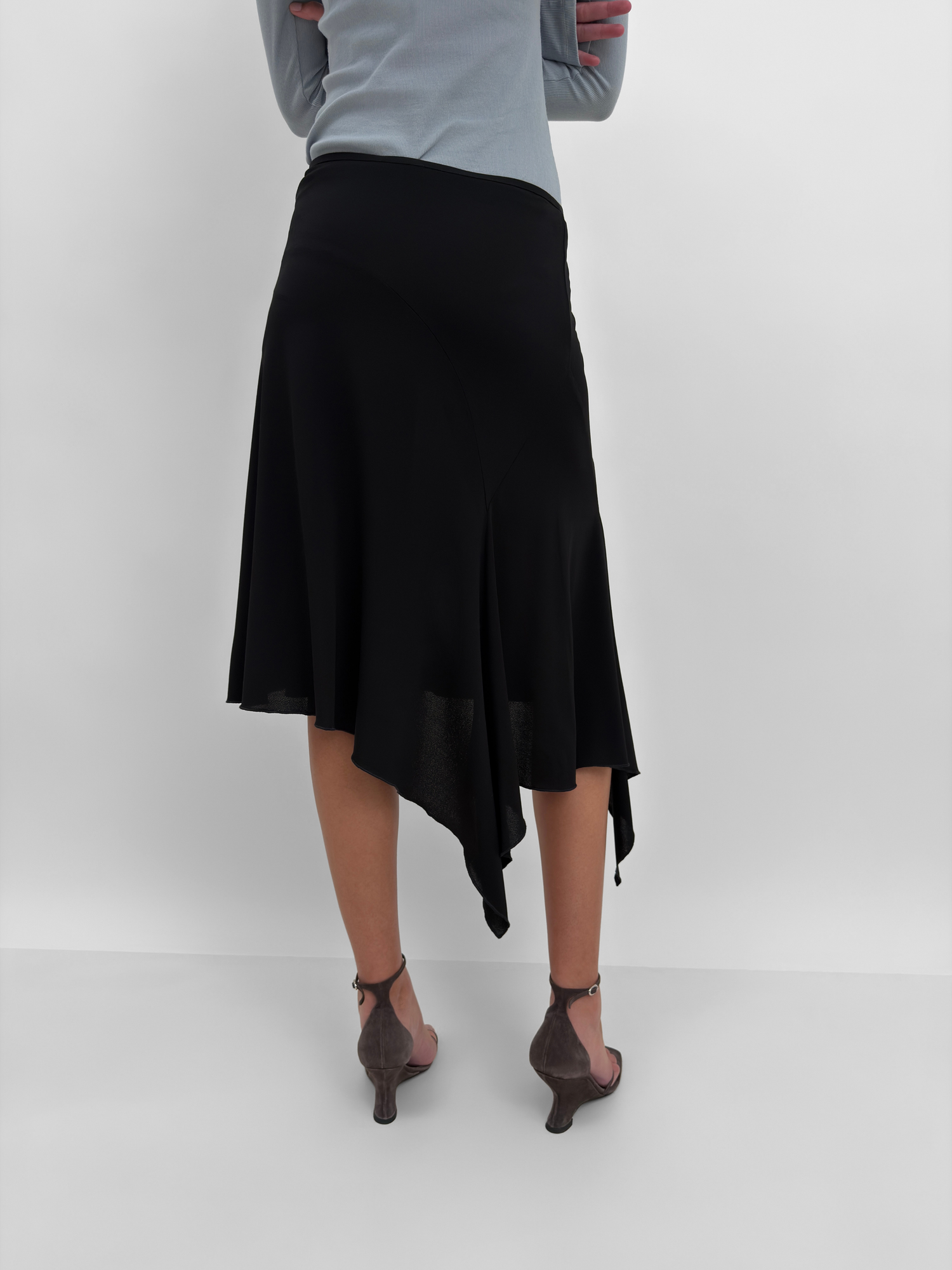 The Rimini asymmetric jersey skirt| Rodebjer.com