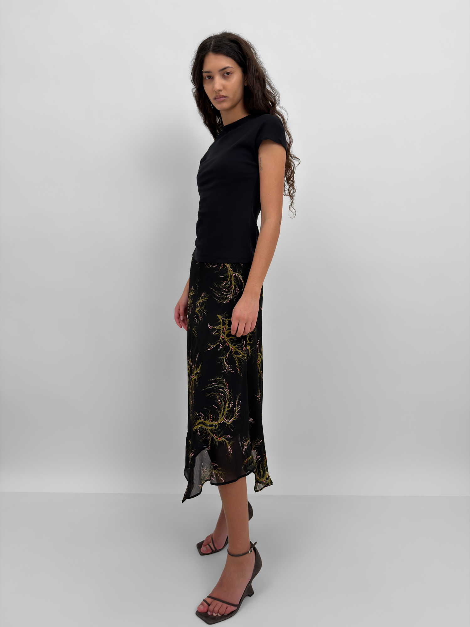 The Amalia fluid skirt in Seaweed