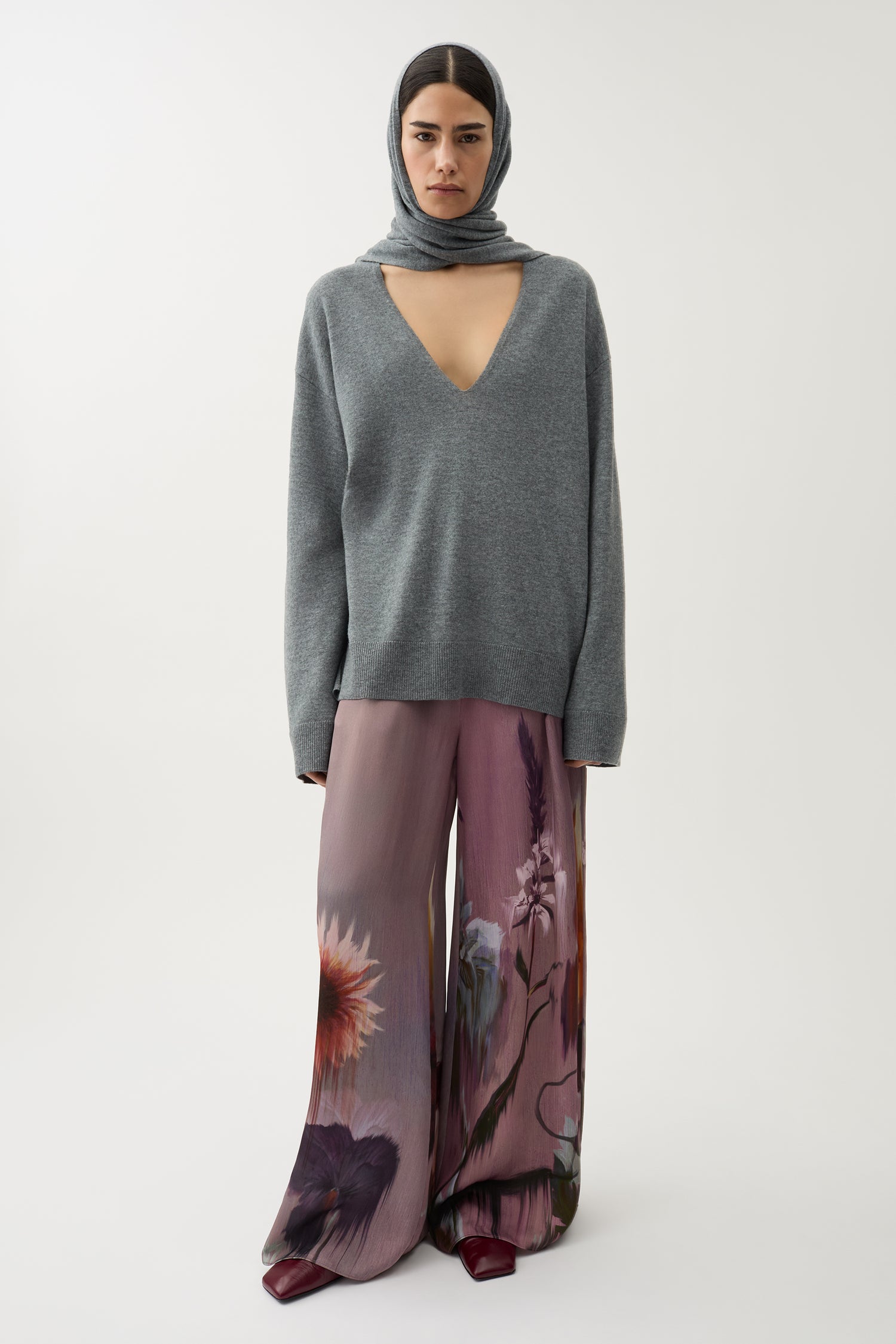 Phlox knitted sweater