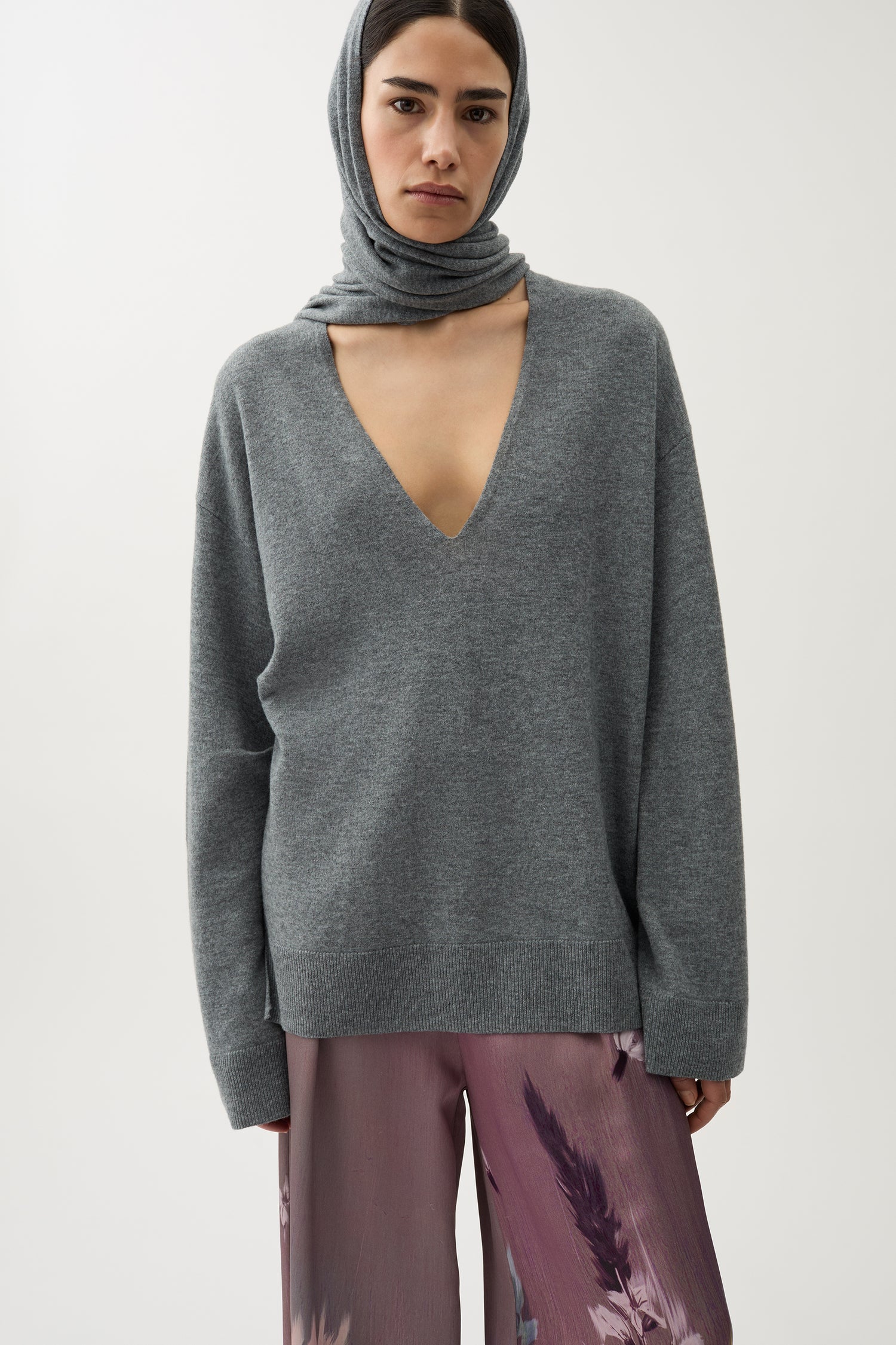 Phlox knitted sweater