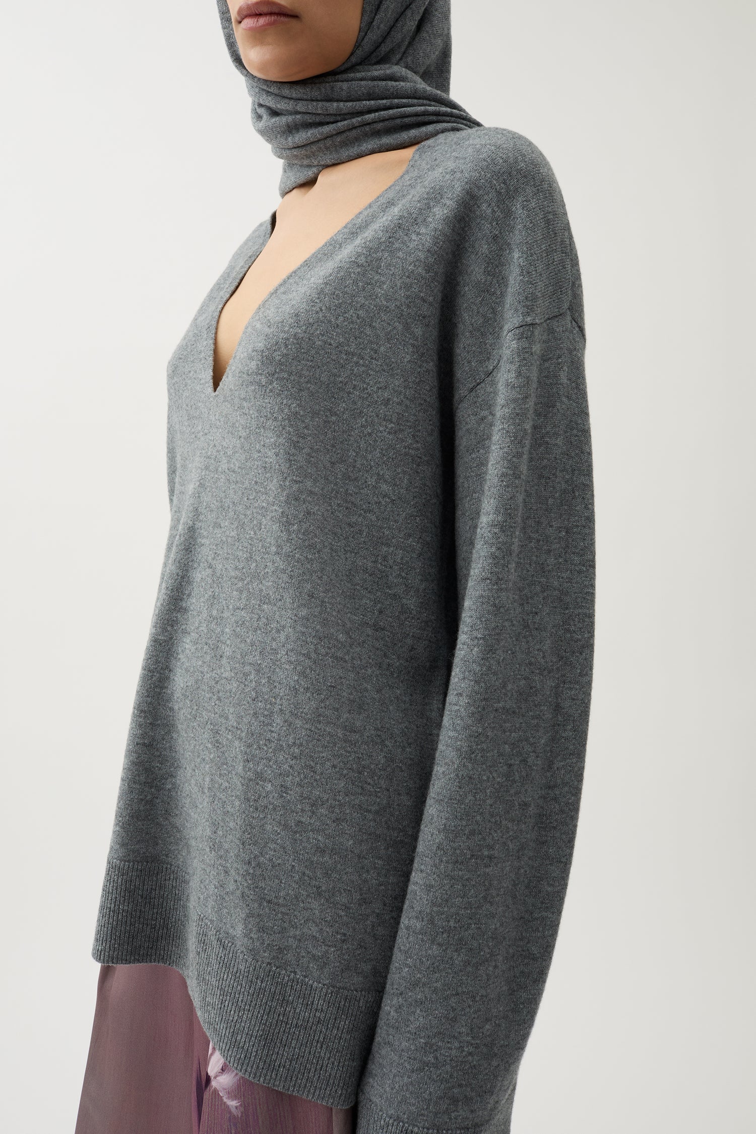 Phlox knitted sweater