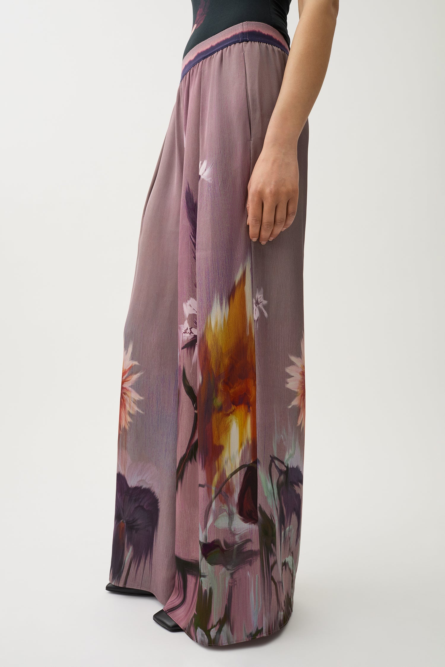 Berta flower pants
