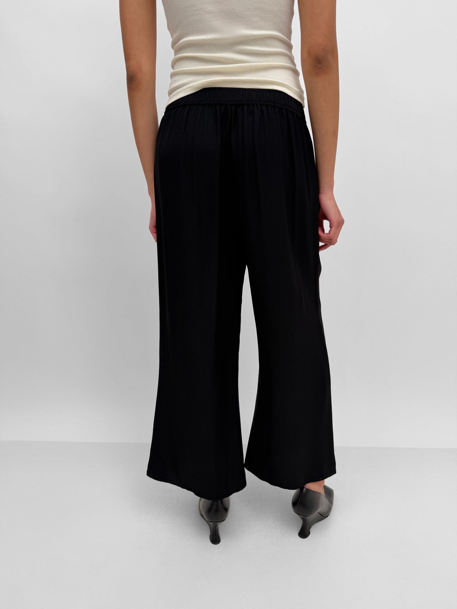 The Ezra crop pant