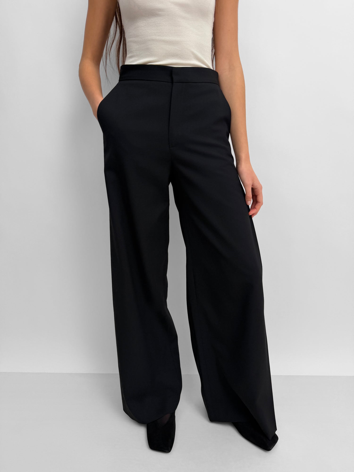 The Nora fluid pant