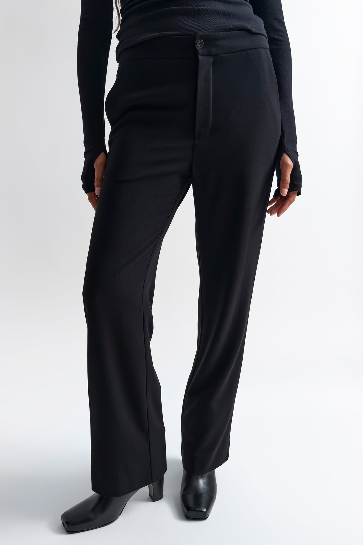 The Aniara soft crepe pant