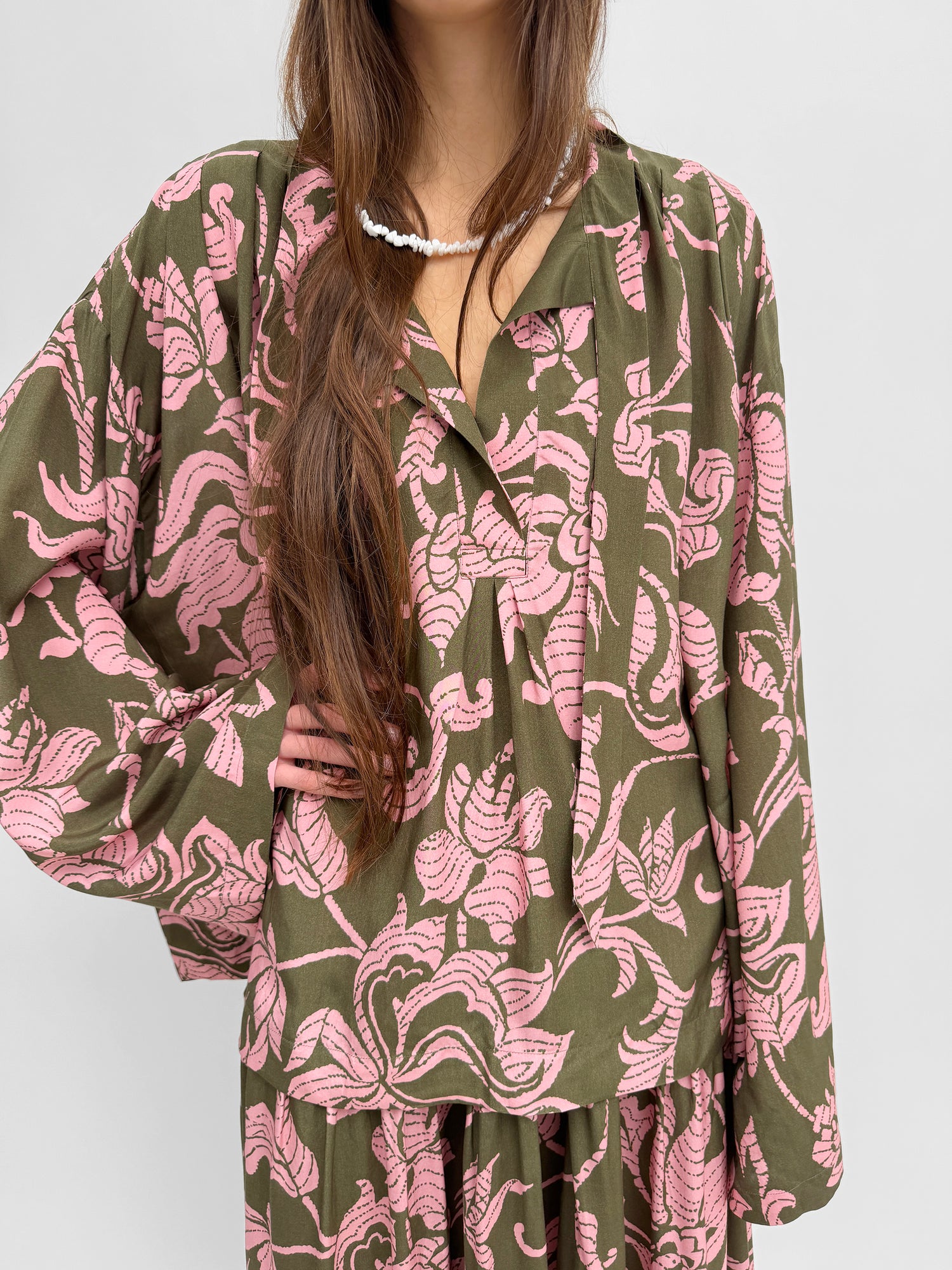 The Denali over-dimensioned blouse in French Lily