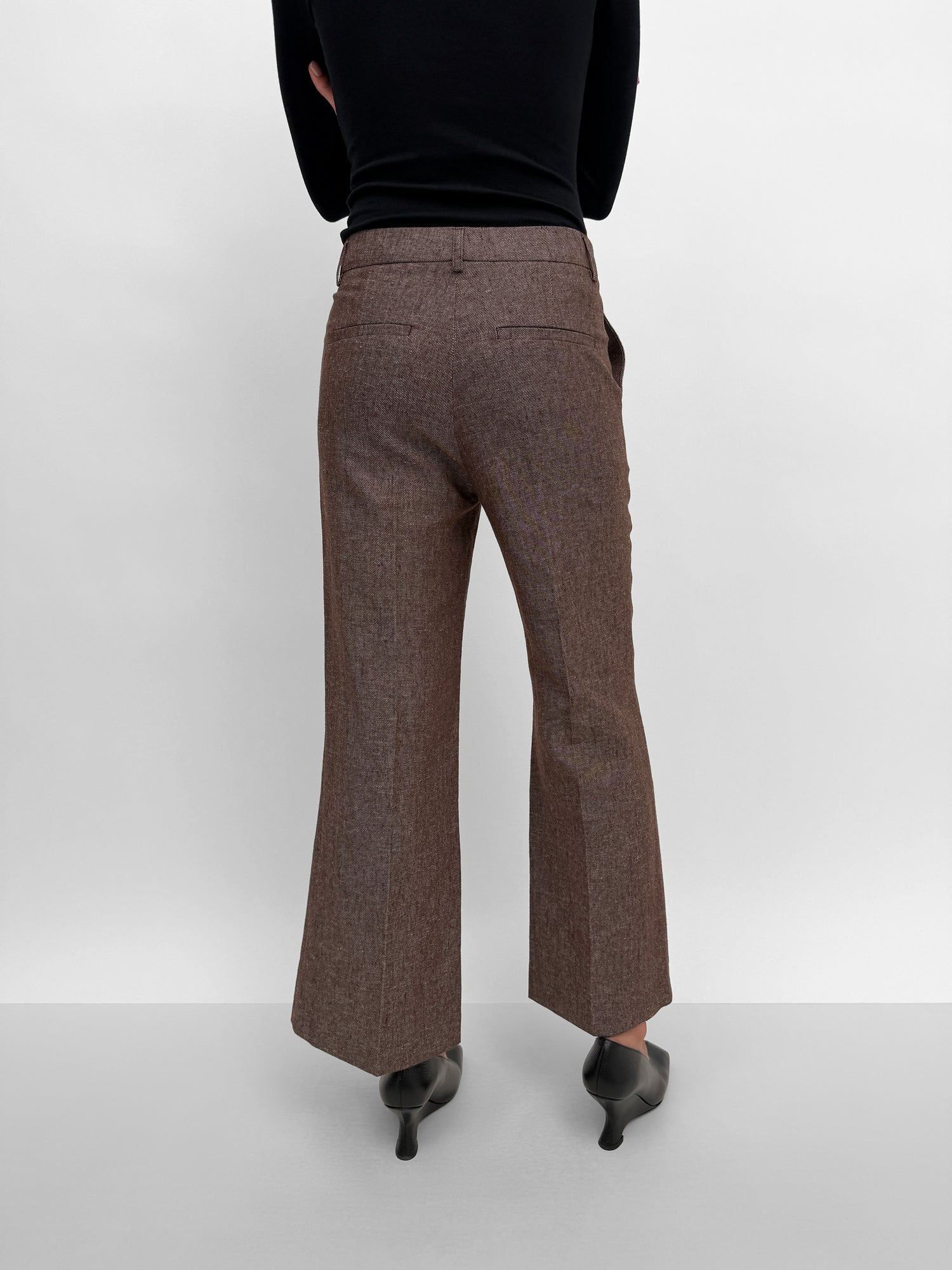 The Femi tailored linen twill pant