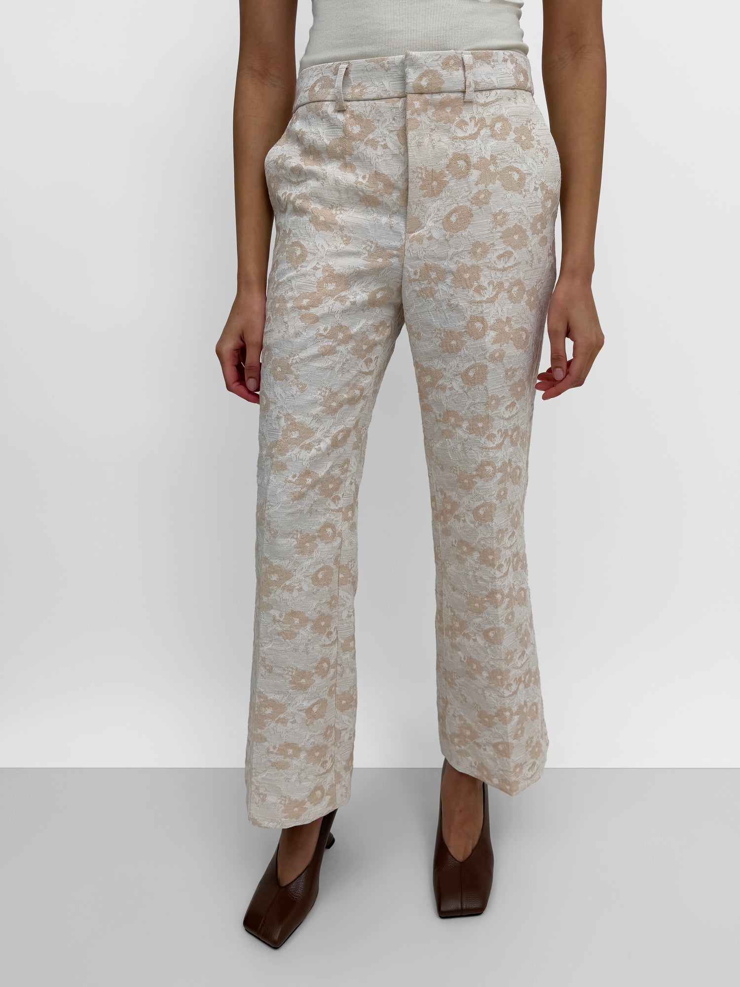 The Femi Summer Jacquard tailored pant