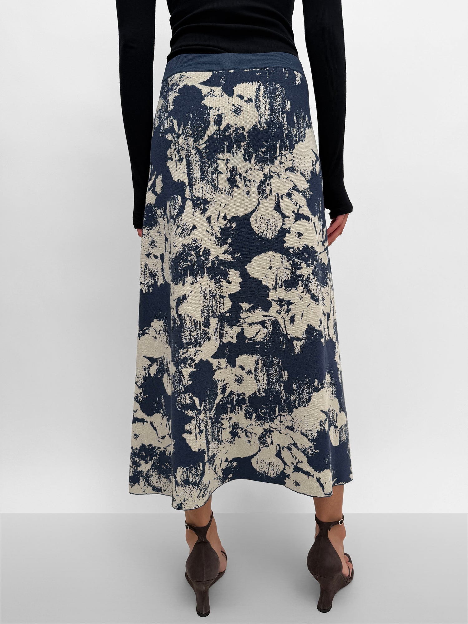 The Flora jacquard knit skirt