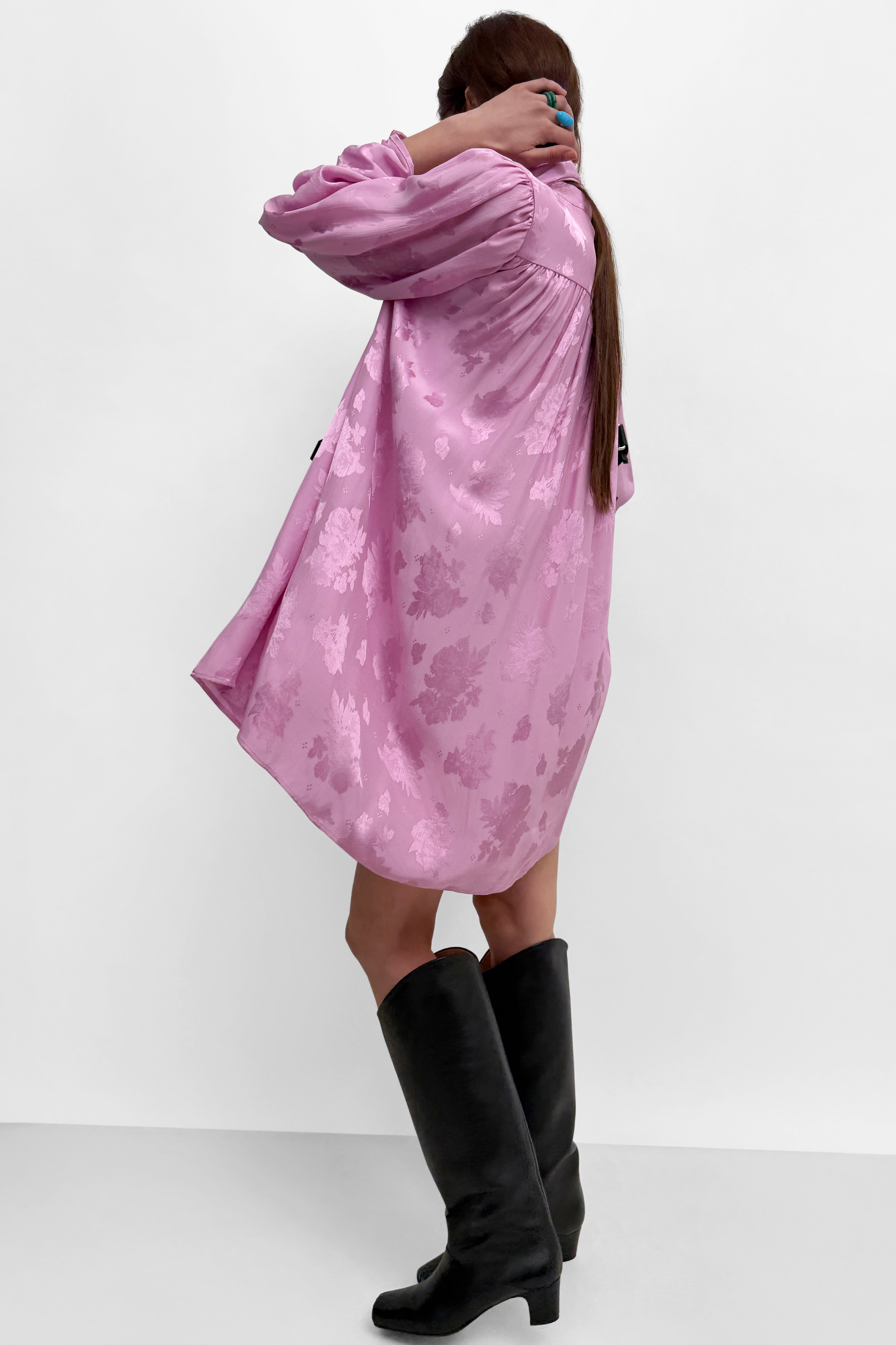 The Nayou monochrome jaqcuard mini bow tie dress | Rodebjer.com
