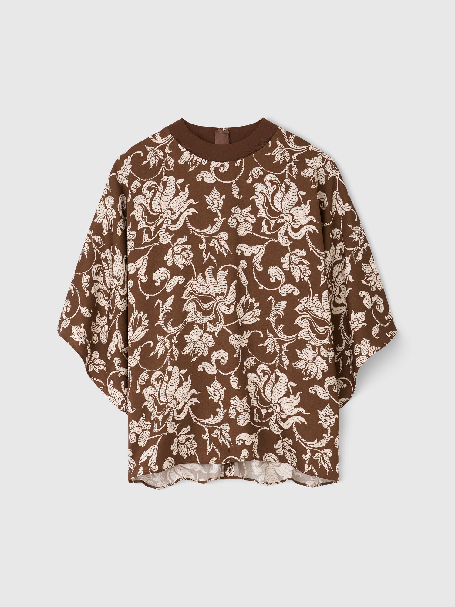 The Poppi top in French Lily