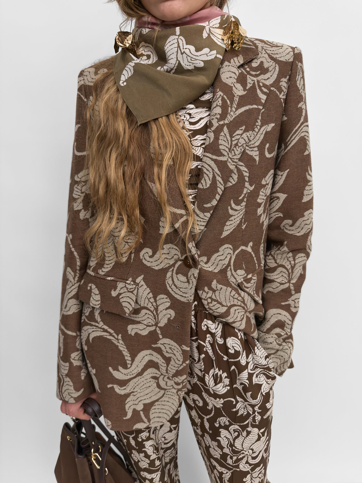 The Viola jacquard blazer in French Lily