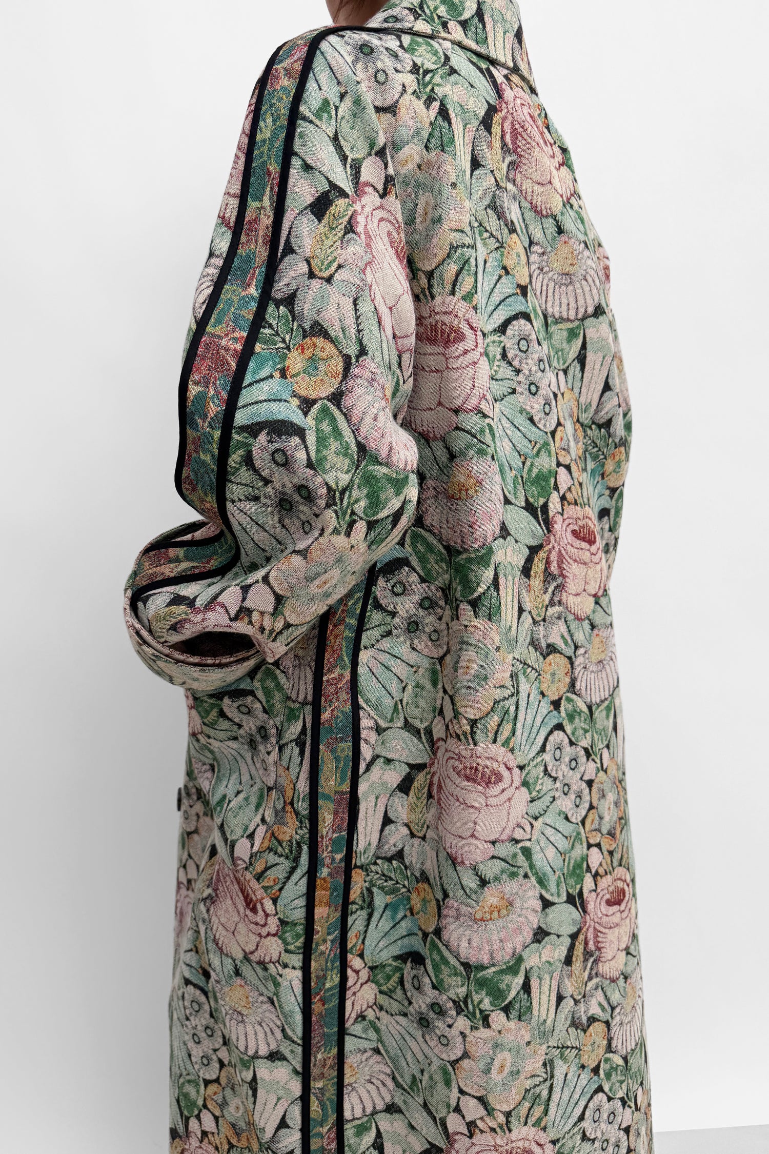The Yuna jacquard coat