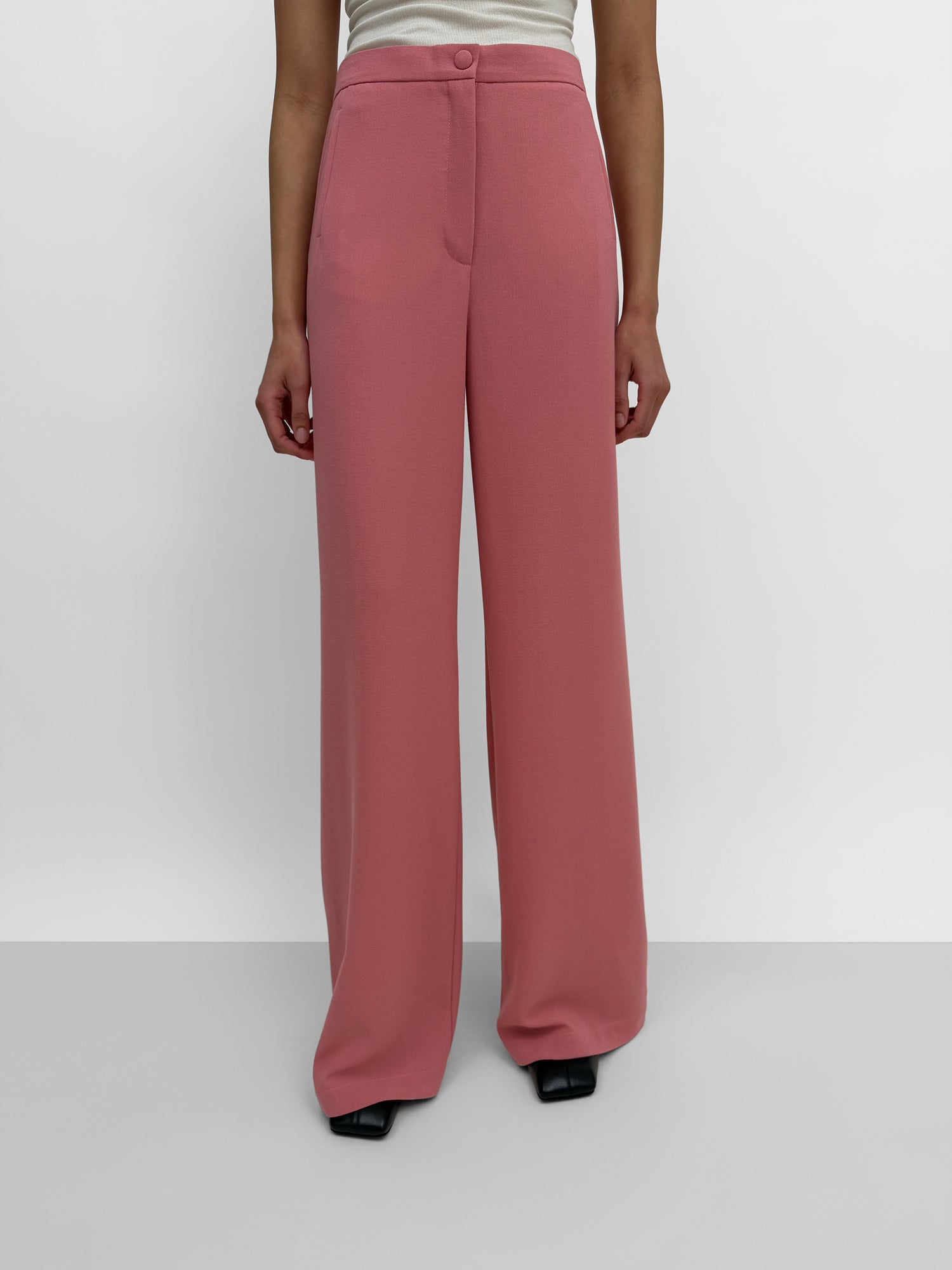 The Sini soft suiting pant