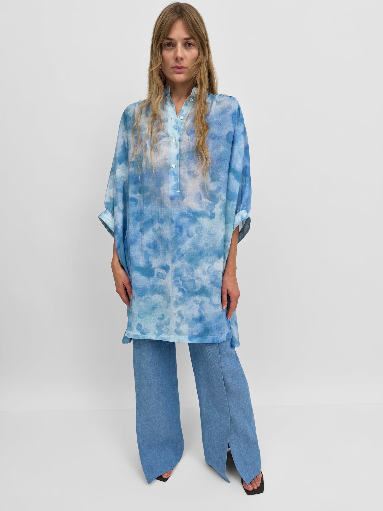 The Titan tunic in Clouds