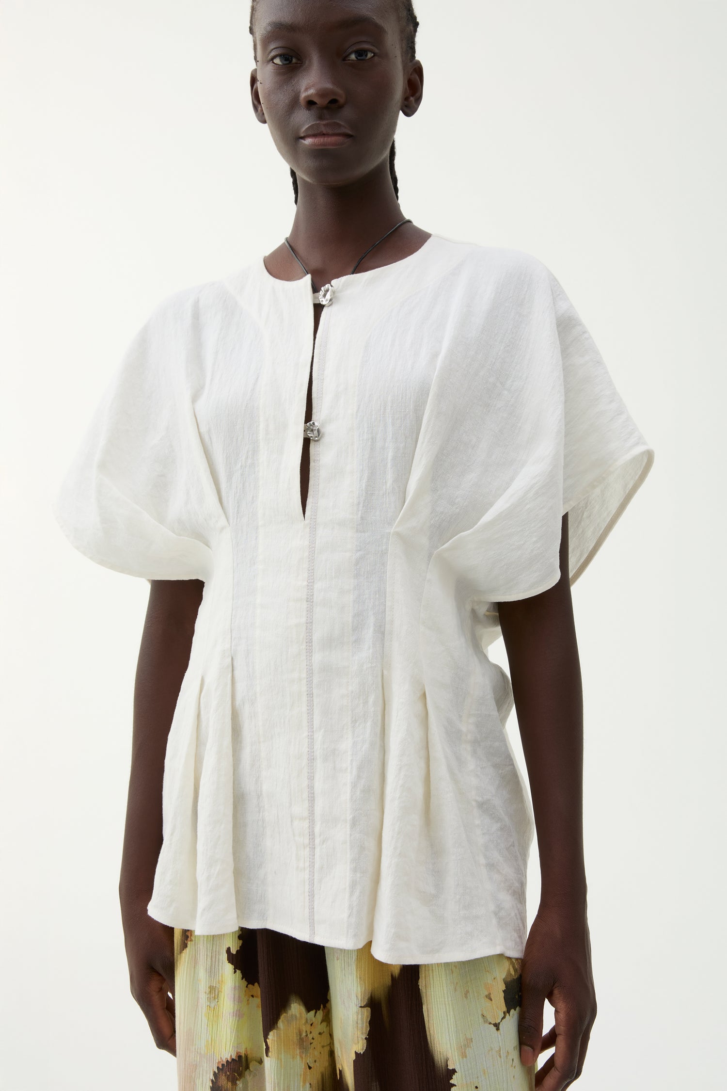 Jennia linen blouse