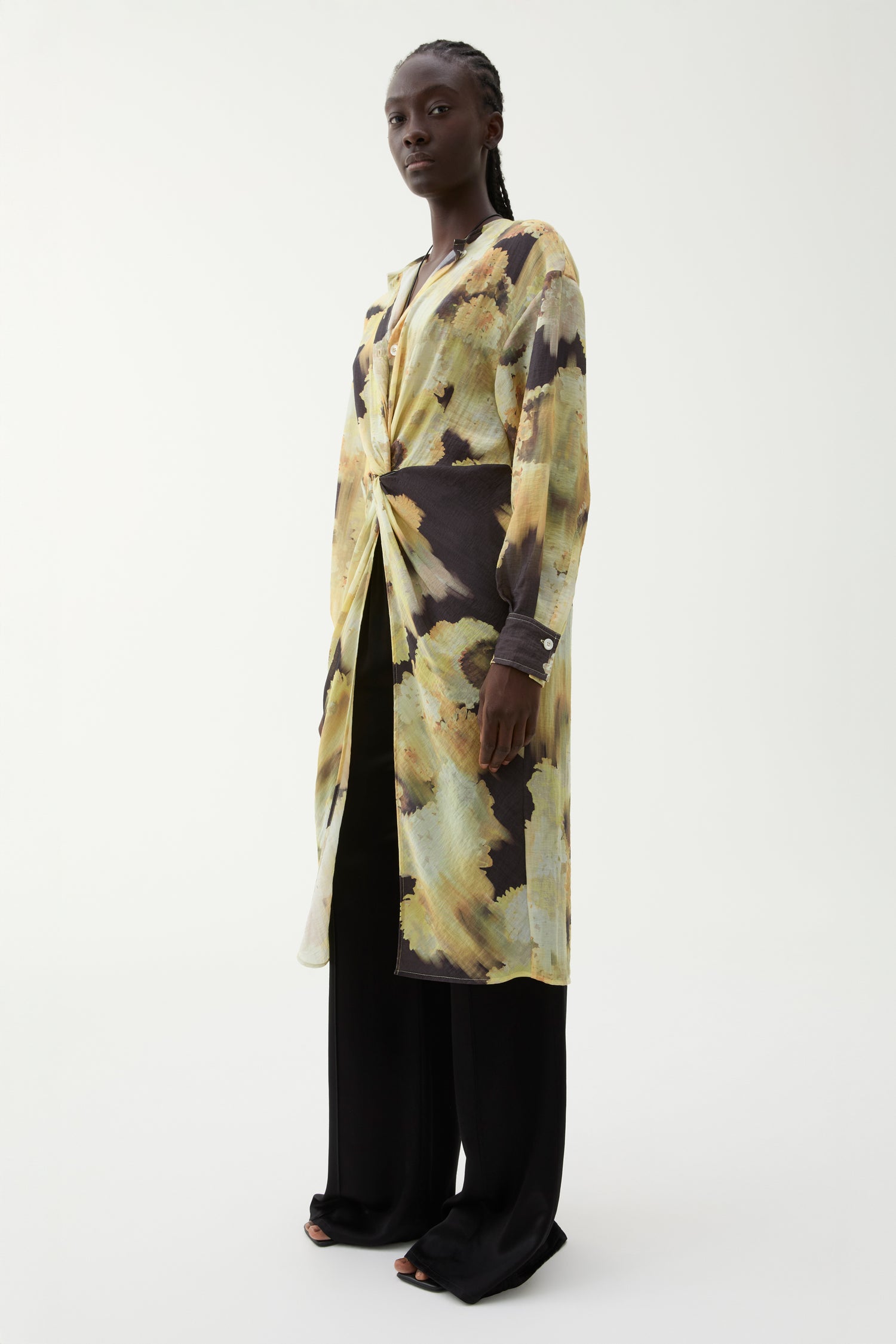 Cecilie long blurry flower blouse