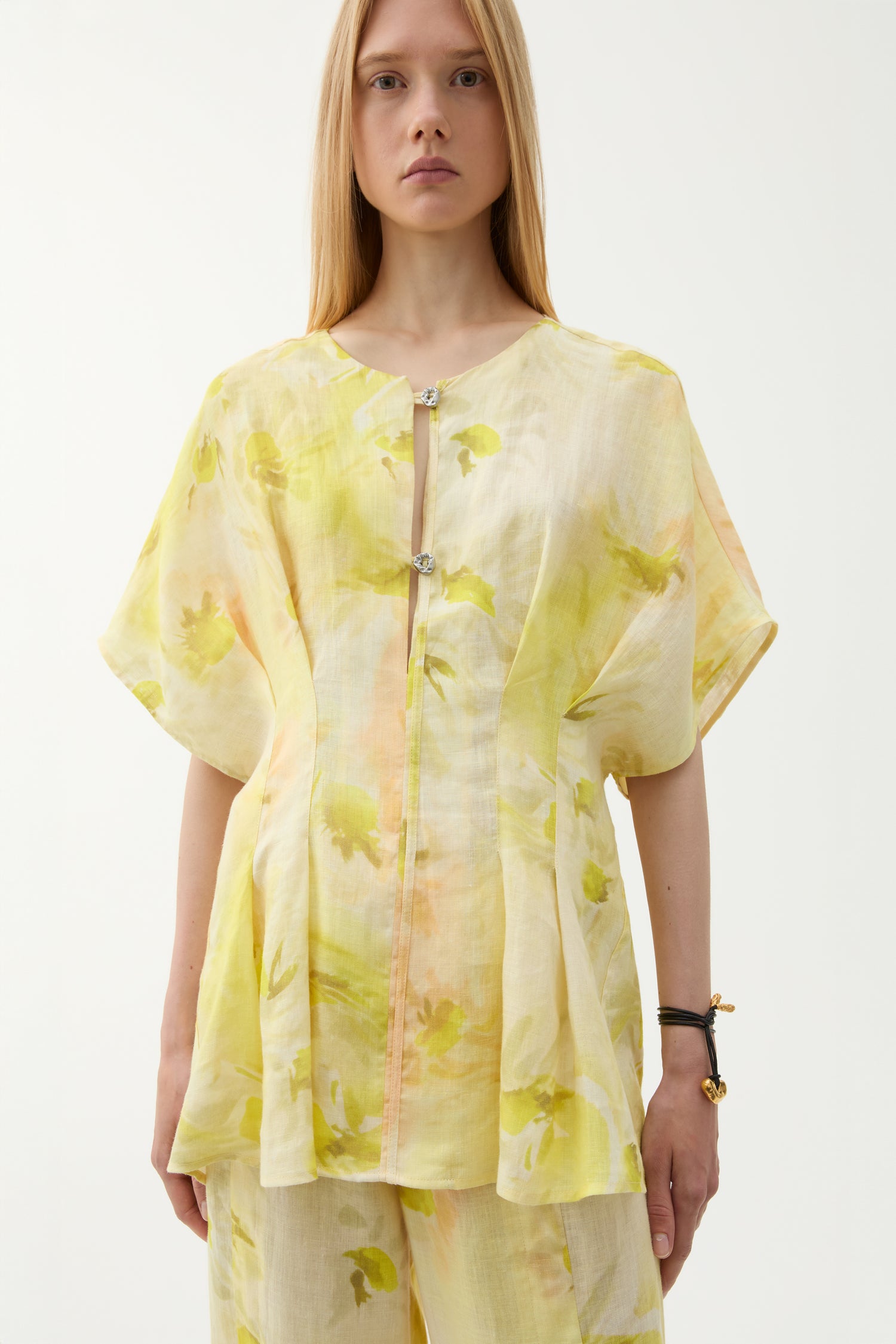 Jennia daisies blouse