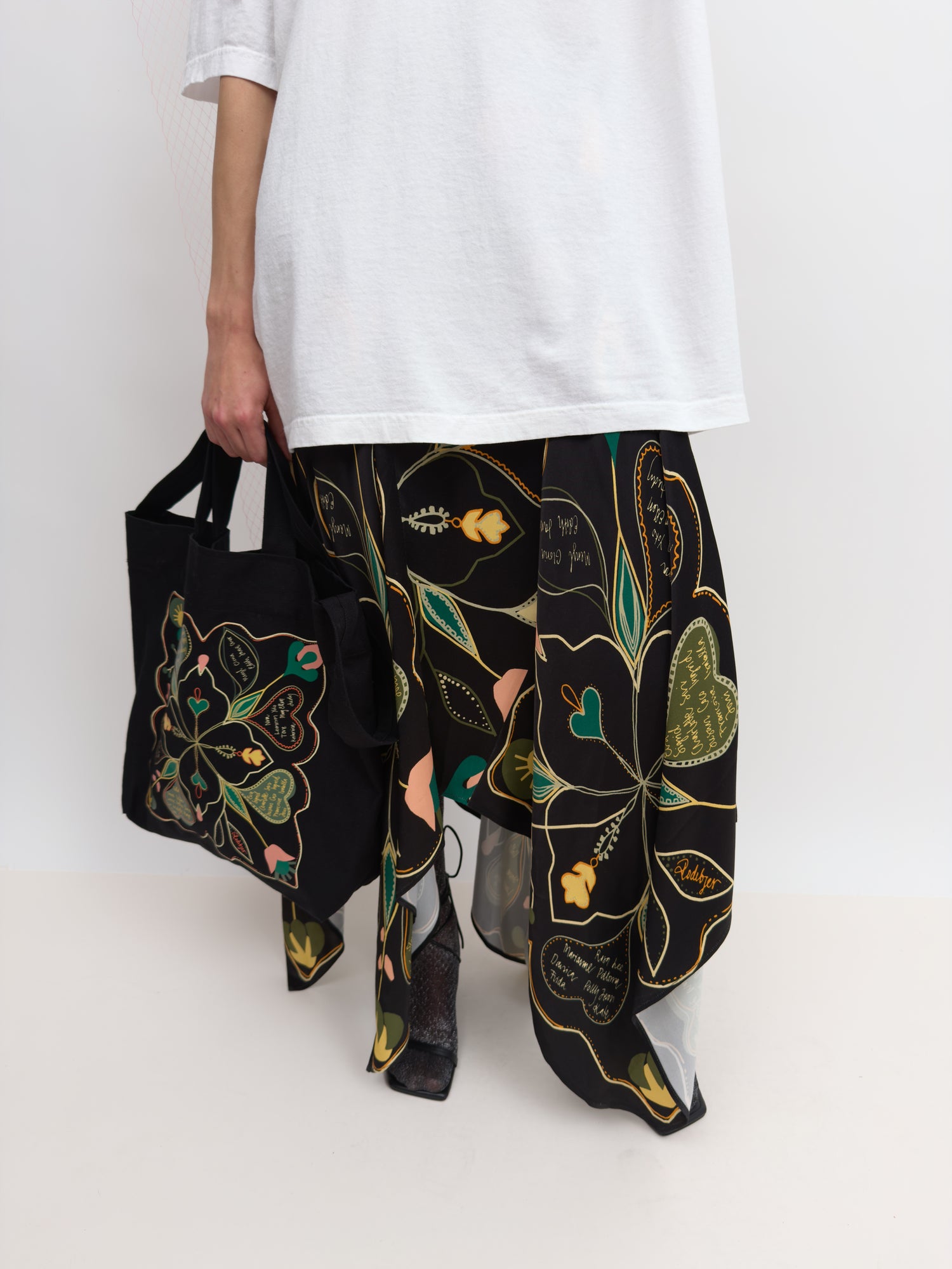 The Edith skirt with scarf insert flounces