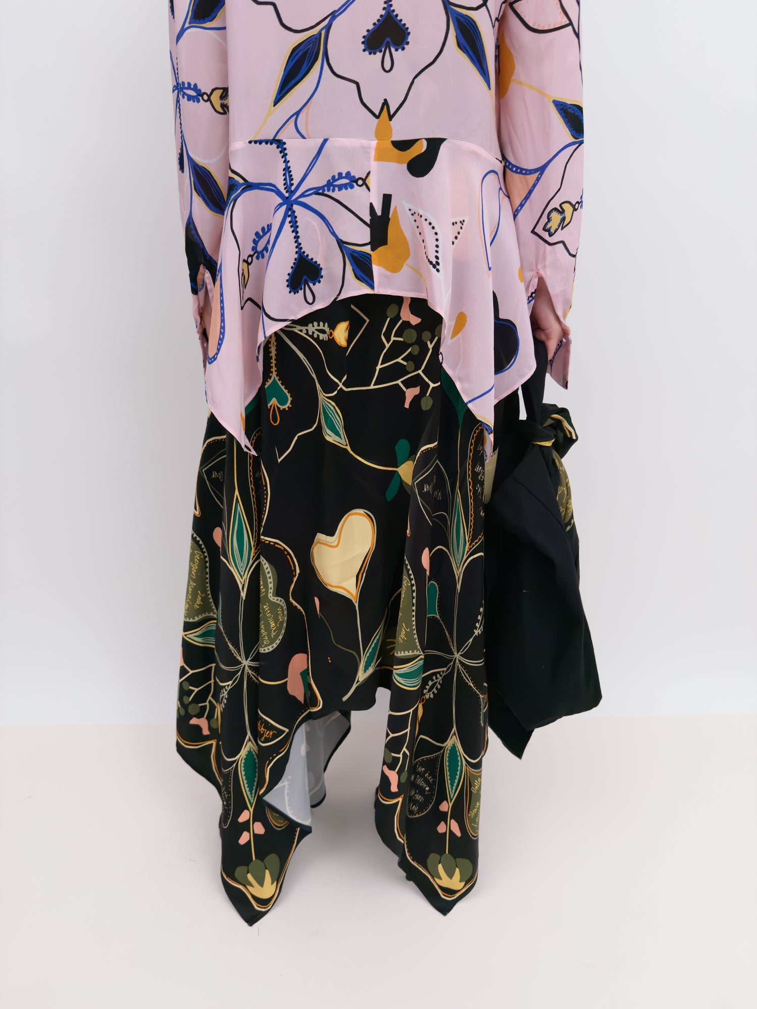 The Jane v-neck flounce blouse